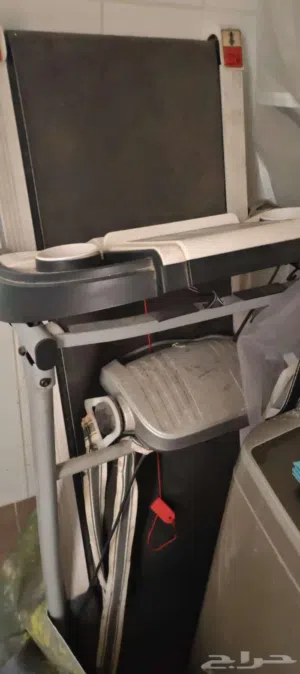 سير مشي كهربائي