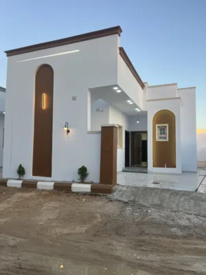 4منازل للبيع بناء حديث