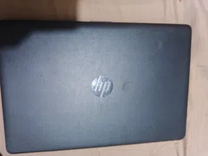 جهاز لابتوب مستعمل خفيف بحاله جديد hp i3