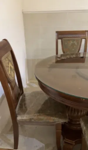ميز طعام صالة