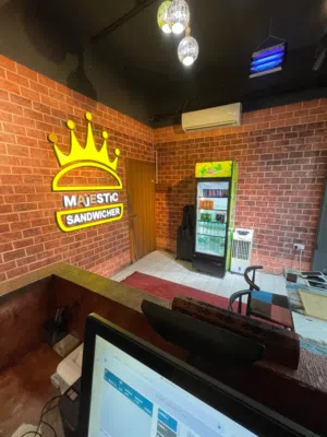 Sale Coffee Shop Prime Business Opportunity Fully Equipped Food Shop for Sale in Muscat Bosher Area