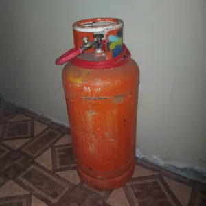 For sale  AL MANAZEL GAS Cylinder