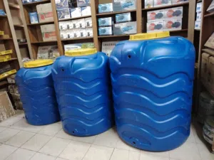 خزانات المياه الفايبر جلاس و البلاستيكية