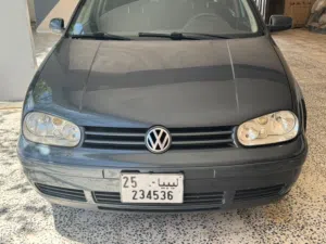 جولف 4 بحالة جيدة بسعر 8500