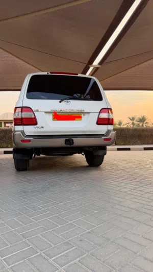 لاند كروزر المستخدم الثالث من الوكاله