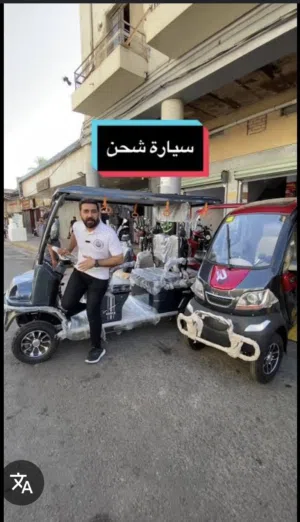 سيارة 6 راكب تشبه التك تك عملية تمشي 60 فول فول ومكفول نظيفة والله تحتاج تبديل بطارية فقط