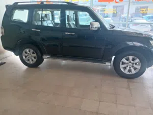 مطلوب ممول الشراء سيارات من السوق المحلي والمزادت كما نقوم بشراء السيارات الحديثه او بيعه مباشره