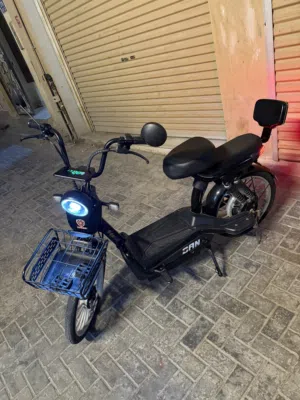 سكوتر كبير لبيع بحاله ممتازه بدون اي مشاكل