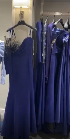 فستان سهرة من بلان بي