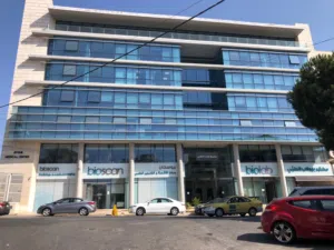 عيادات طبيه للاجار أو البيع بمساحات مختلفة