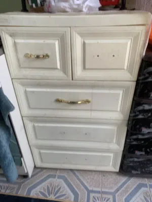 مجرات للبيع قطعتين