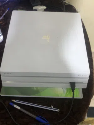 بلاستيشن 4 برو لقطة