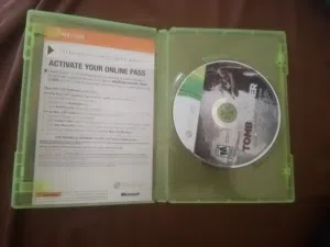 بسم الله الرحمن الرحيم سيديات xbox 360 بي سعر معقول جدا وا قابل التفاوض وا مبارك الى صاحبهم