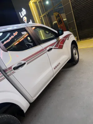 بيكم نيسان نيفارا موديل 2018 كير عادي كفاله صبغ وتبديل نظيف جدا