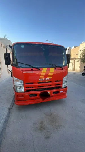 isuzu Tow truck / wench
