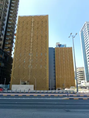 مكاتب و محلات للايجار في مجمع دسمان
