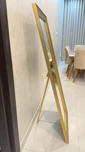 مرايا لزينه