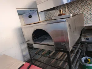 فرن معجنات و مناقيش وبيتزا