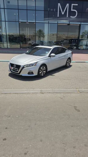 Used Nissan Altima in Al Ain