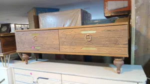 ميز تلفزيون بلازما تخفيض