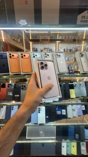 للناس اللي بتدور على الفخامة والأداء العالي للبيع Apple iPhone 16 Pro Max  256G  Battery Health 99%