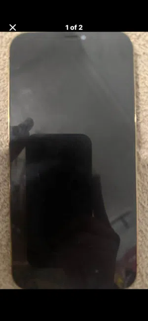 iPhone 12 Pro Max  مغير باطريه    وشاشه نضاف جدا و الباطريه 100٪