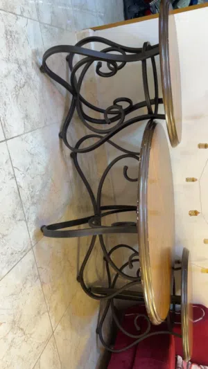 طاولة وسط و خدمة