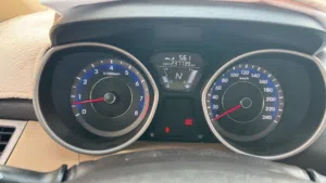 Hyundai Elantra 2012