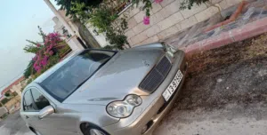 سيارة ميرسيدس  c180 موديل 2004