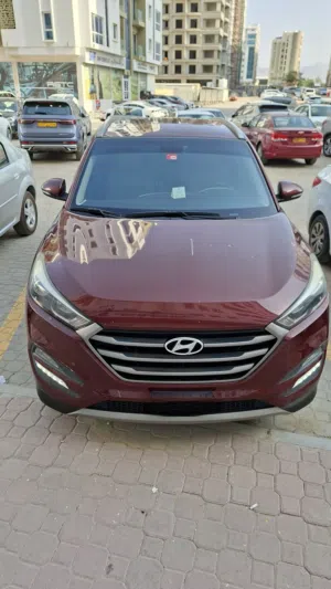 2016 Hyundai Tucson GL Plus SUV with GCC Specs - Excellent Condition