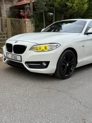 Bmw220i موجودة الآن في الأردن لنهاية شهر 6 للمهتم مواصفات خليجية صيانة كاملة في الأردن