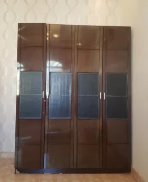 كبت و تسريحة بحالة ممتازة