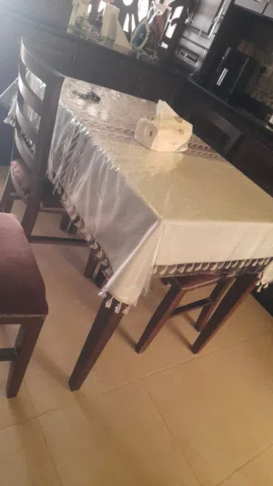 طاولة طعام للبيع