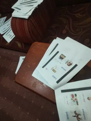 كورس لغه انجليزيه ملموس وليس رقمي  انسى المعاهد والخسائر التى لا تؤدي الى طريق مع افضل كورس في اليمن