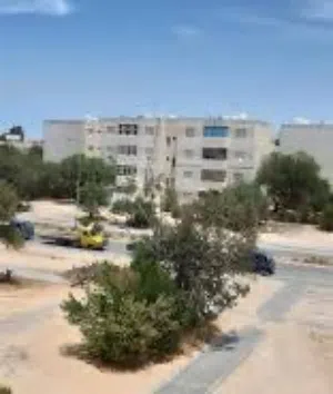 شقة ف عمارات النجيلة للبيع