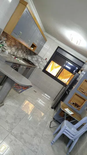 شقه مشطبه للبيع