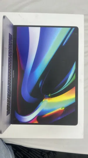 MacBook Pro 16 (Late 2019)  Intel Core i9  16GB RAM  1TB SSD  Radeon Pro 5500M  Box Included