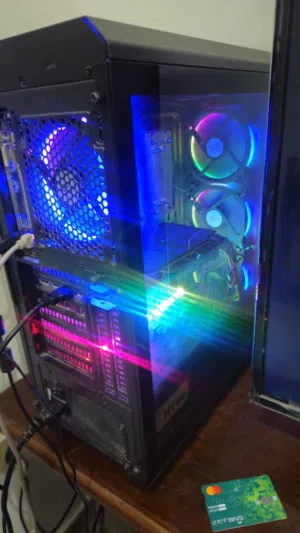 كمبيوتر العاب Pc يشغل جميع الالعاب