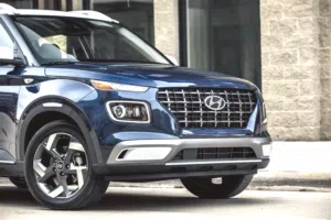 هيونداي فينو 2023 SUV للإيجار اليومي الاسبوعي الشهري .توصيل مجاني . شركة نجم الساحل لتأجير السيارات