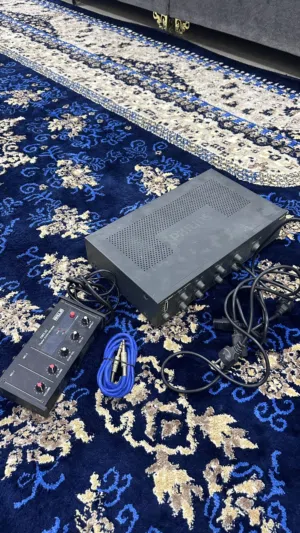 أغراض مايكروفون و مضخمات صوت للبيع