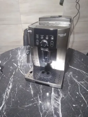 ماكنه اسبريسو ديلونجي مجنيفكا سمارت