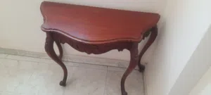 طاولة نظيفة جدا