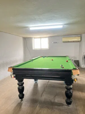 طاولة بلياردو 9قدم مرتبة