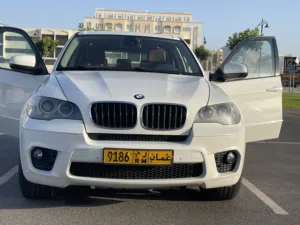2013 BMW X5 Series xDrive35i SUV for Sale - GCC Specs