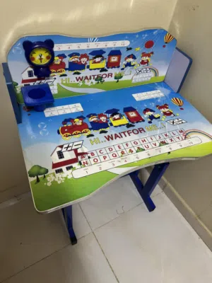 طاولة دراسه للاطفال