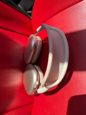 سماعة ابل اير بودز ماكس