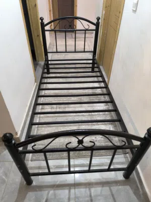 اسرة للبيع