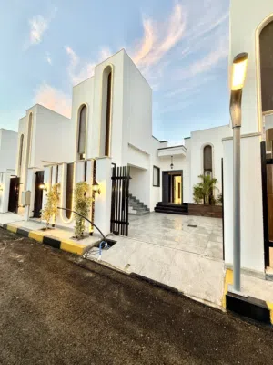 منازل للبيع اسعار تبدّا 335-350 الف