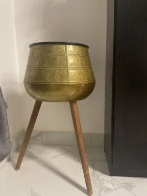 قوار داخلي حجم كبير ذهبي