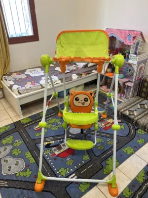 مرجيحة اطفال بحالة جيده